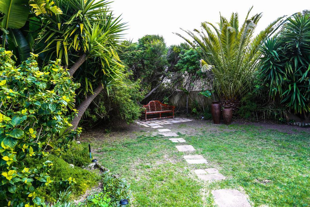 Secret Garden Guesthouse Bloubergstrand Εξωτερικό φωτογραφία