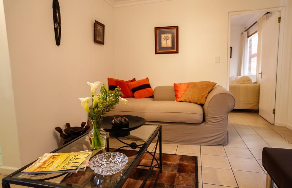 Secret Garden Guesthouse Bloubergstrand Δωμάτιο φωτογραφία
