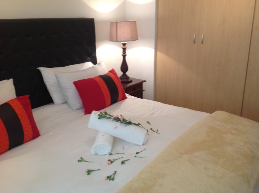 Secret Garden Guesthouse Bloubergstrand Εξωτερικό φωτογραφία