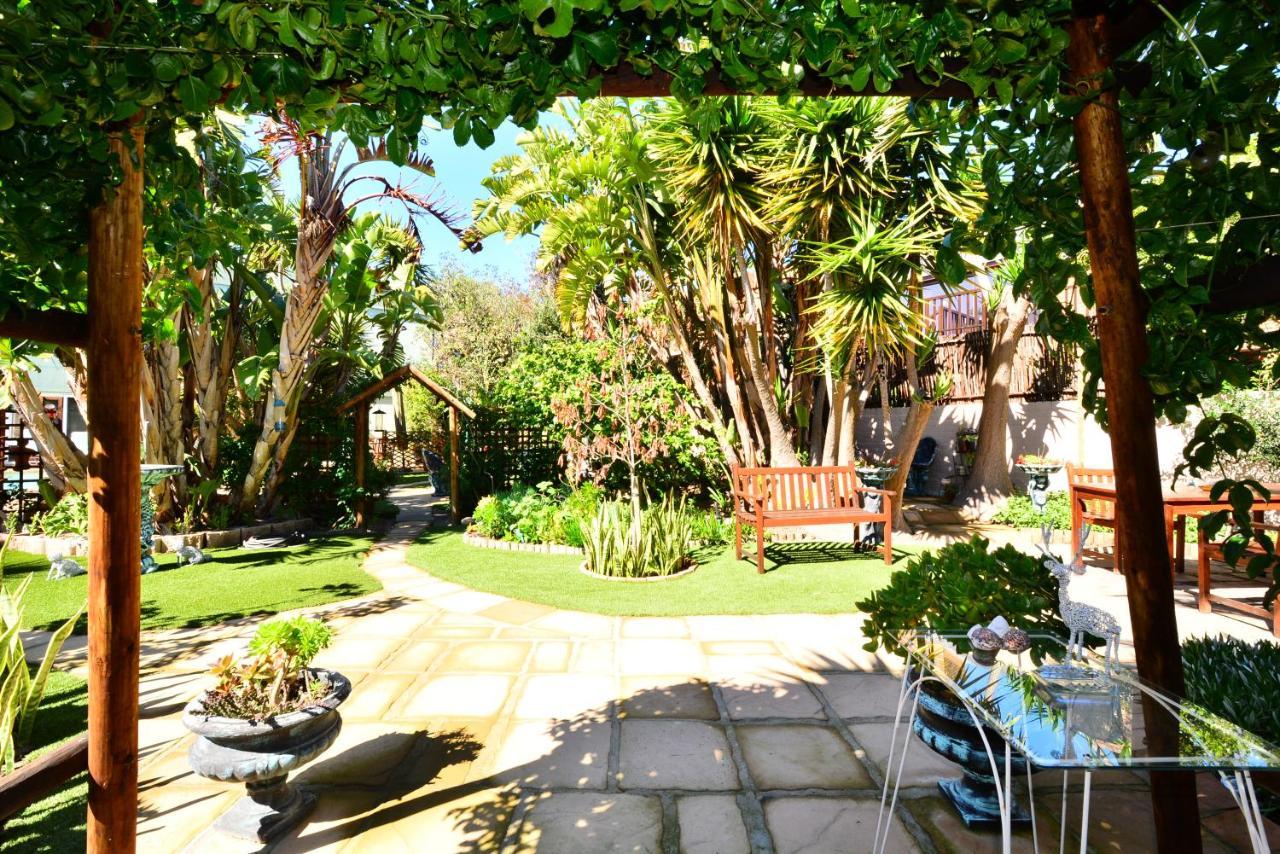 Secret Garden Guesthouse Bloubergstrand Εξωτερικό φωτογραφία